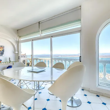 Lou - Immo Barneda Holiday home *