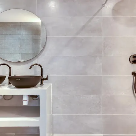 Lou - Immo Barneda * Roses